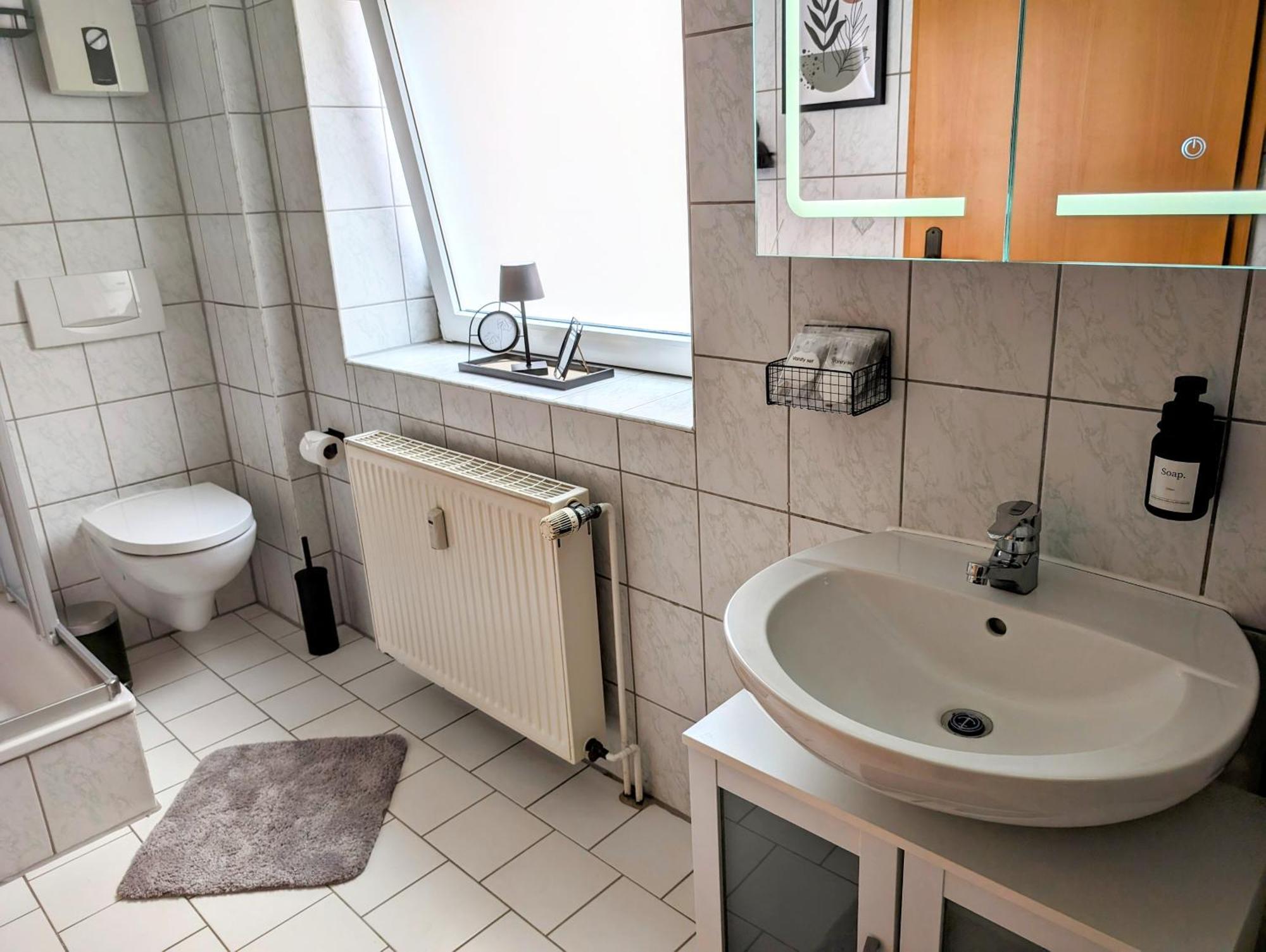 Casa Apartment Modern Vintage Flexibilitaet Pur- Perfektes Apartment Fuer Familien Und Geschaeftsreisende 5 Schlafplaetze, Vollausstattung, Amazon Prime & Parkplatz Inklusive Magdeburg Ngoại thất bức ảnh