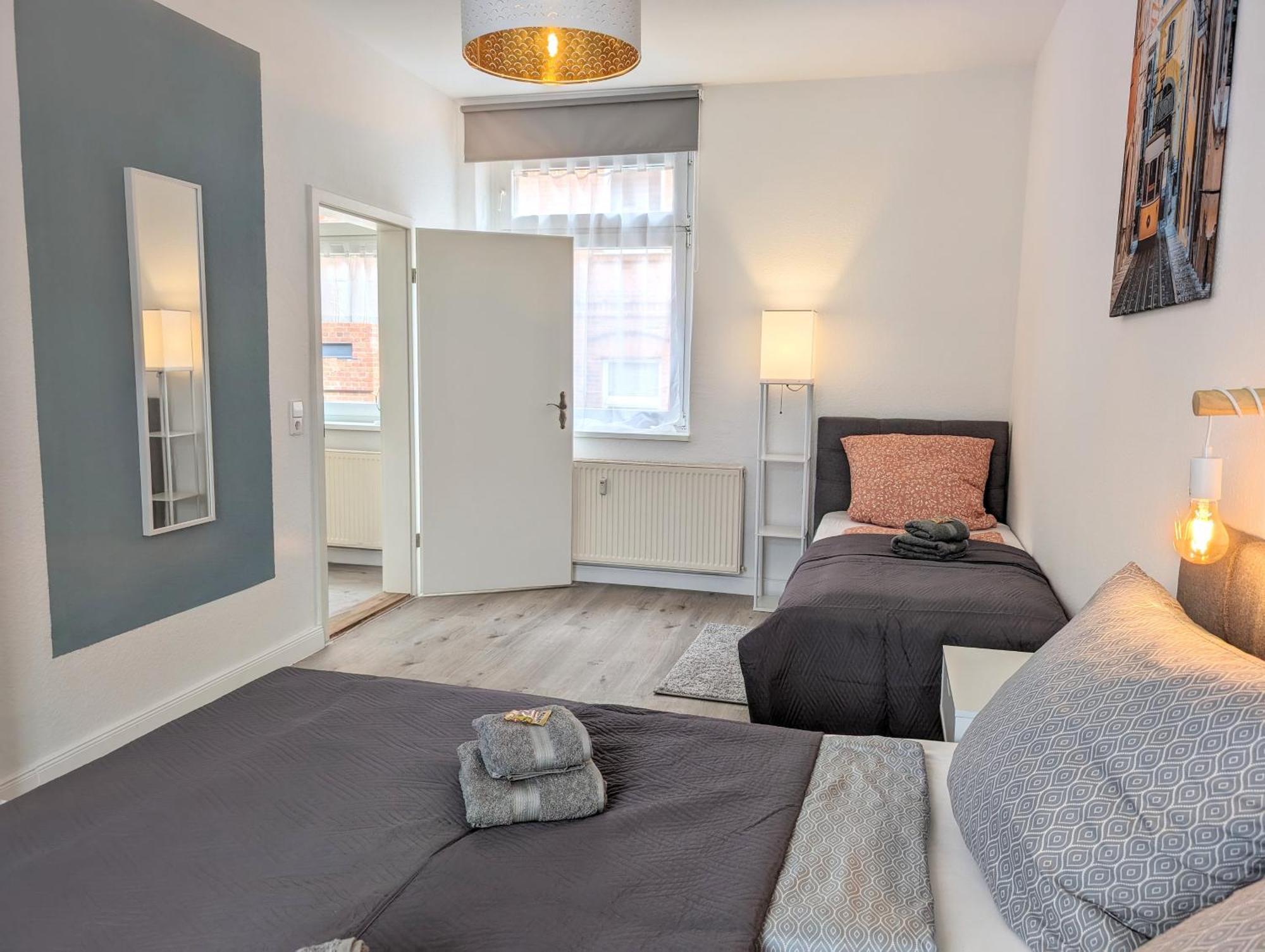 Casa Apartment Modern Vintage Flexibilitaet Pur- Perfektes Apartment Fuer Familien Und Geschaeftsreisende 5 Schlafplaetze, Vollausstattung, Amazon Prime & Parkplatz Inklusive Magdeburg Ngoại thất bức ảnh